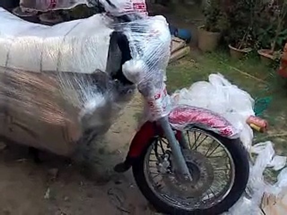 By santosh kumar shardul 01:43 BIKE TRANSPORTATION & PACKING BY C L S PACKERS & MOVERS JAMSHEDPUR 9835117420 BIKE TRANSPORTATION & PACKING BY C L S PACKERS & MOVERS