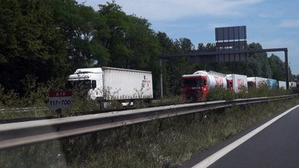Bouchons sur l'autouroute A16 dans le dunkerquois