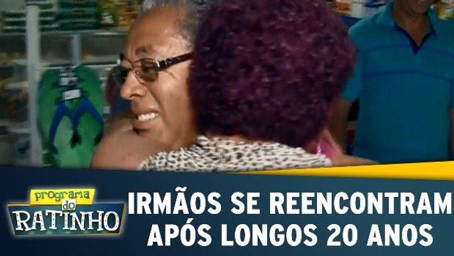 Irmãos se reencontram após 20 anos