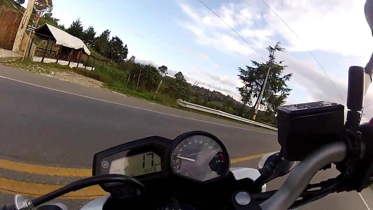 Top Speed Yamaha XJ6 modelo 2013