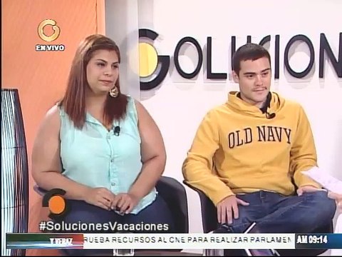 Criaturas de Orange enseñas las artes escénicas para los niños