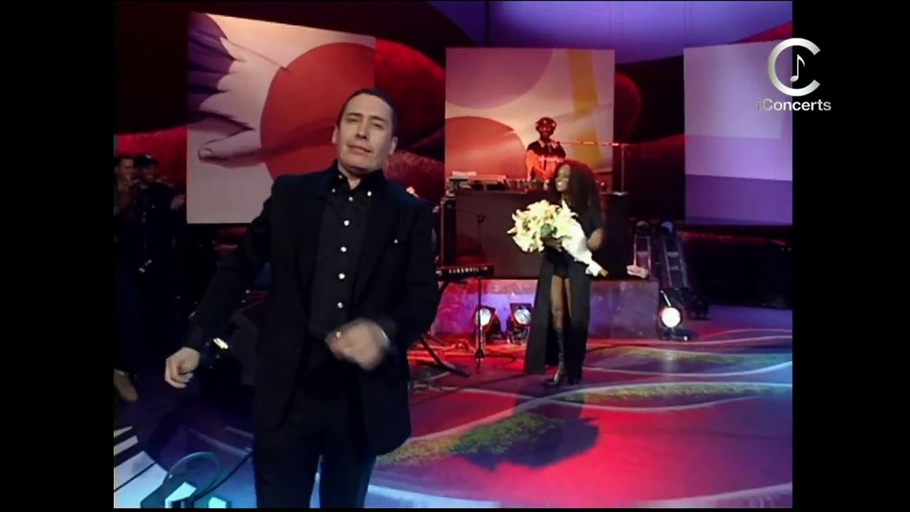 Crispian Mills (Kula Shaker) - Interview with Jools Holland (1999) -HD-