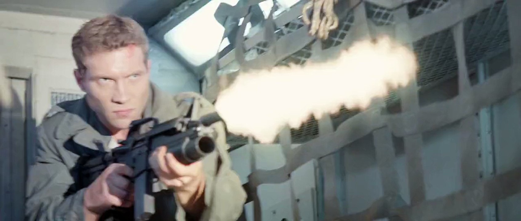 TERMINATOR GENISYS - Extrait "Pris en chasse" (VOST)