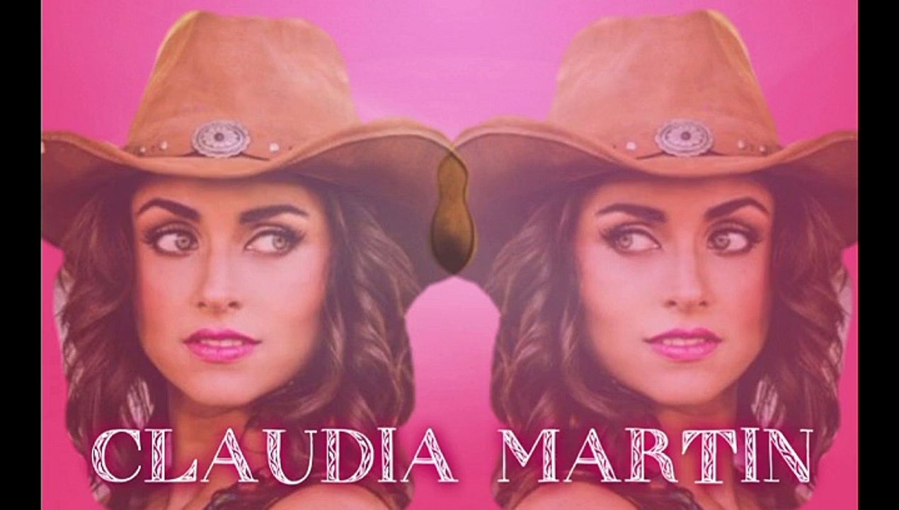 CLAUDIA MARTIN para SIMPLEMENTE MARIA