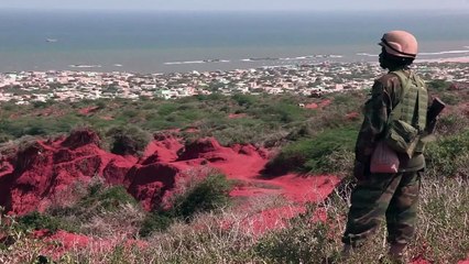 Somali troops secure key port after capture from Shebab
