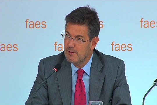 Catalá defiende la prisión permanente revisable