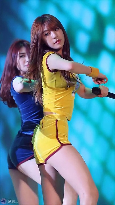 Korean Girls Sexy Dance - 헬로비너스(HELLOVENUS) 위글위글 (앨리스) @ 롯데월드 [Full HD]