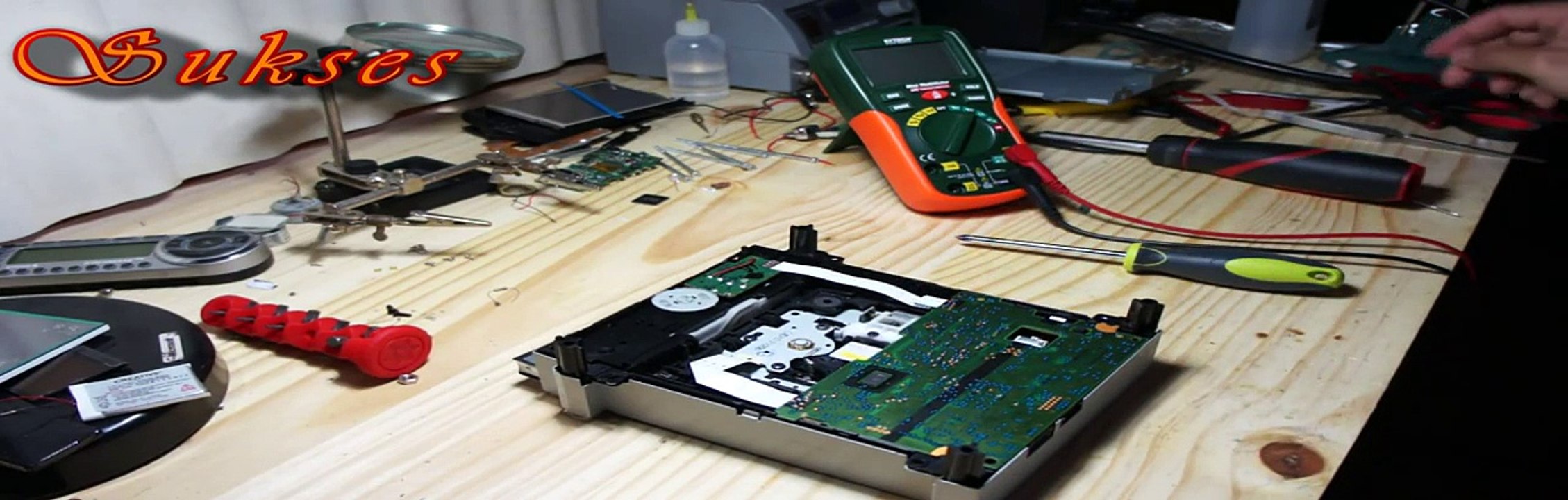 Adjusting the laser of a XBOX 360! (HD)
