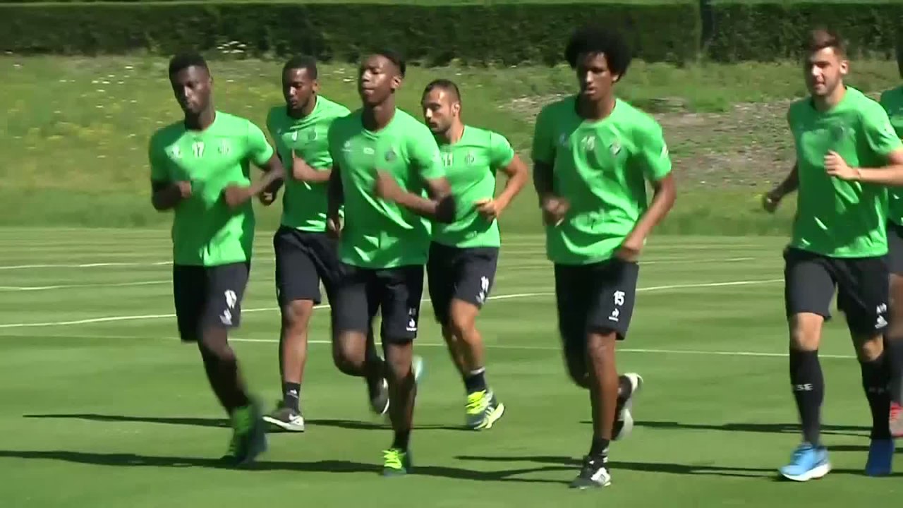 Foot - L1 - ASSE : Saint-Etienne pense à la C3