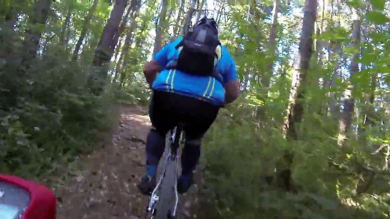 2015 - 06 LCO WE VTT - Raid des Cadoles - 08 pousses toi !