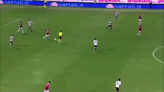 Gol di Urby Emanuelson in Parma - Milan 0 - 2 - Serie A TIM 2011-2012 - 28° Giornata - 17/03/2012.npmake.com