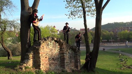 VALDAS KARKLELIS - GEDIMINO PILIS-(8Super8) 2014