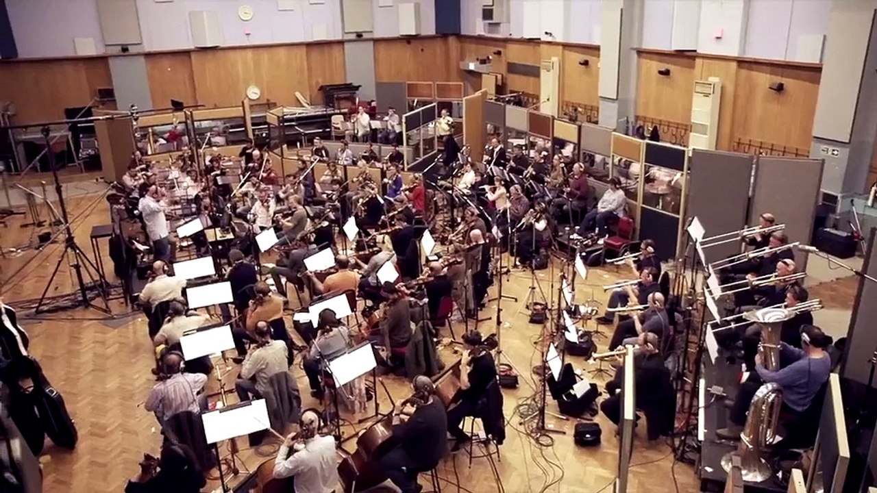 Robbie Williams presenta su segundo disco estilo swing