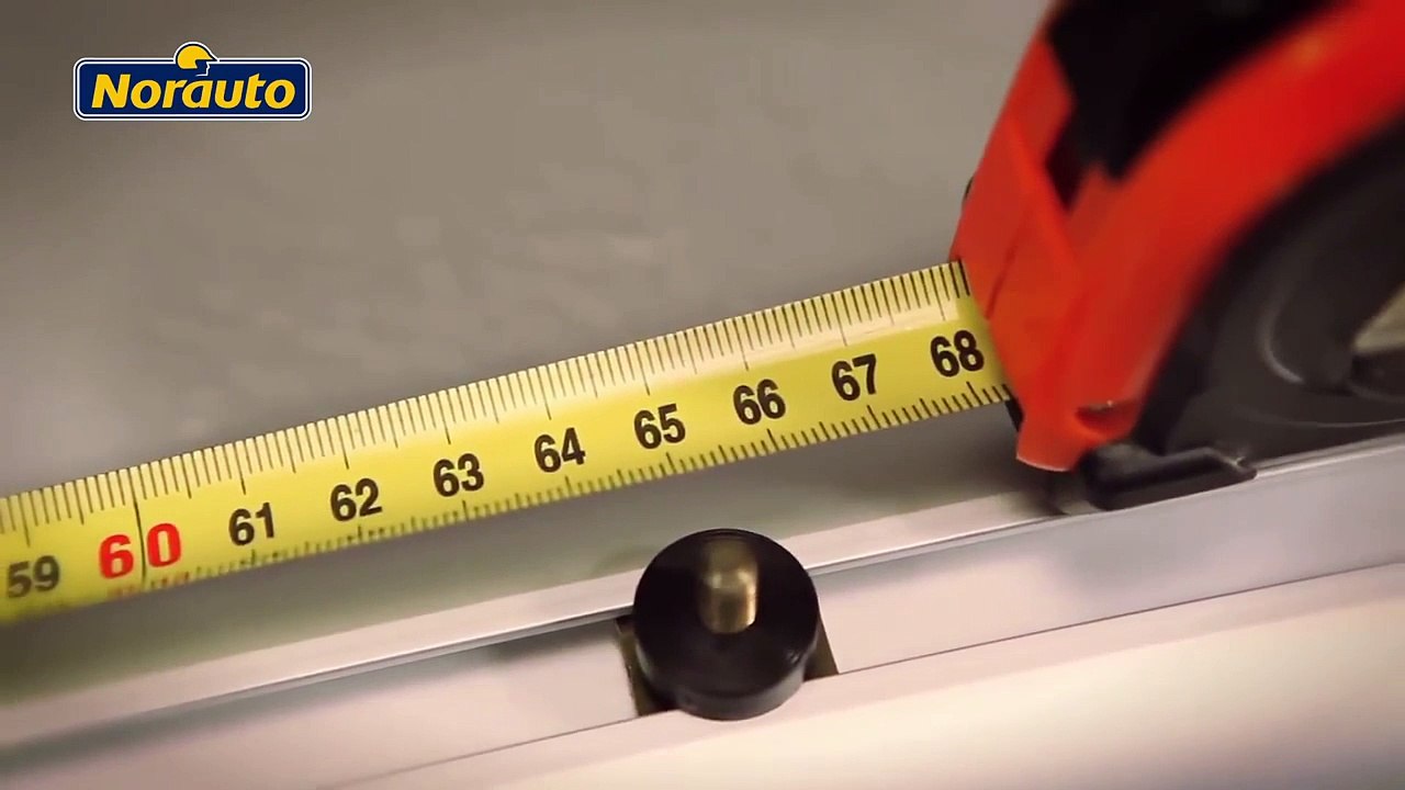 Porte-skis sur barres de toit NORAUTO ALASKA 600 disponible sur norauto.fr