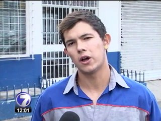 Video capta asalto de banda a local comercial en San José