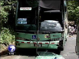 Accidente camino a Guápiles deja al menos dos personas fallecidas