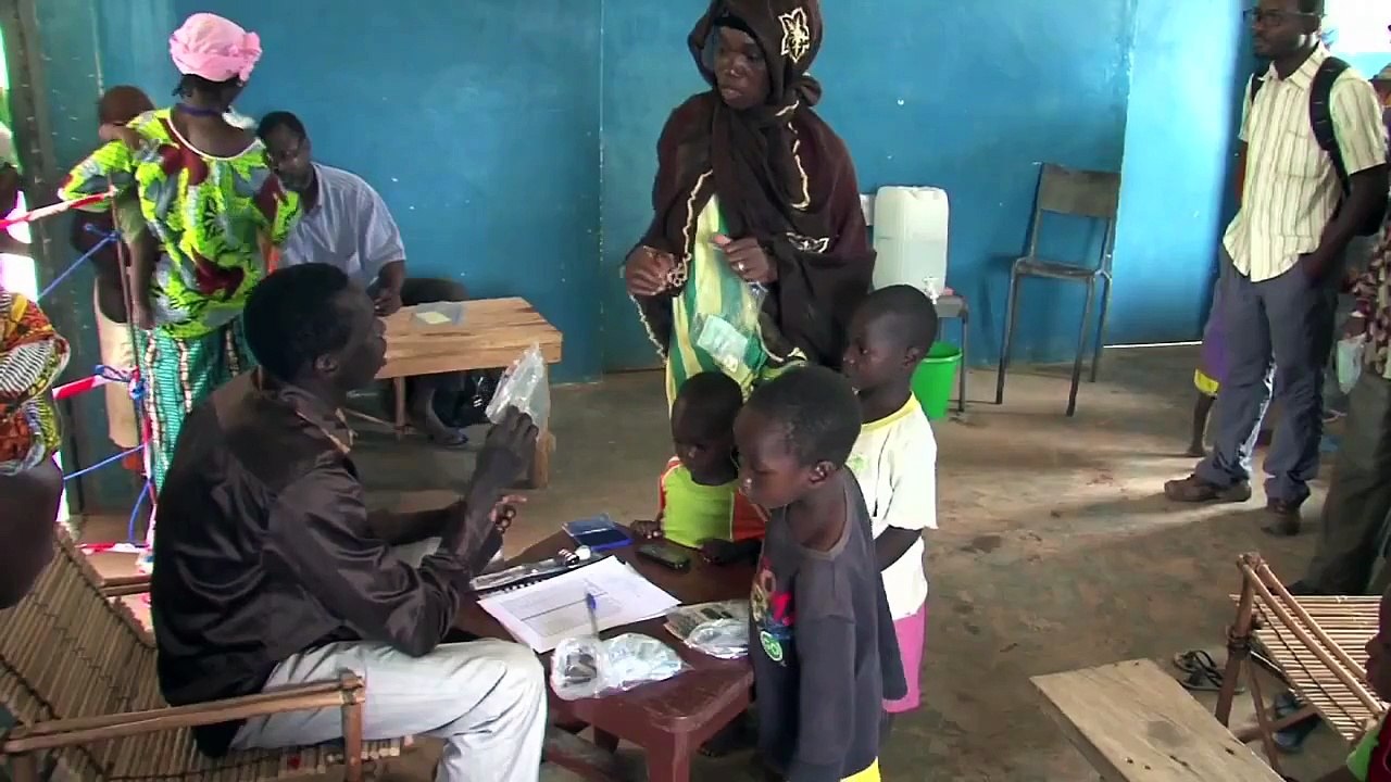 Paludisme -- Donner une chance aux enfants [Médecins Sans Frontières]