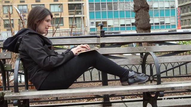 Apple MacBook Review