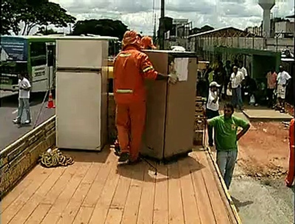 Derrubada SIA
