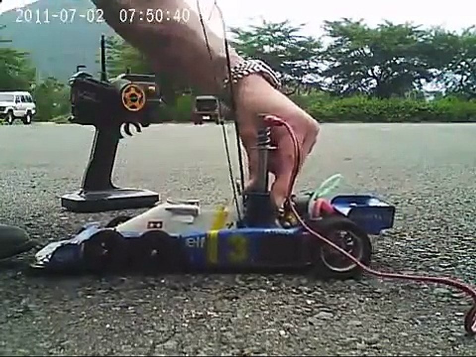 これってアリ？ ★★ タイレル P34 エンジンカー  ラジコン タミヤ＋京商 No.1