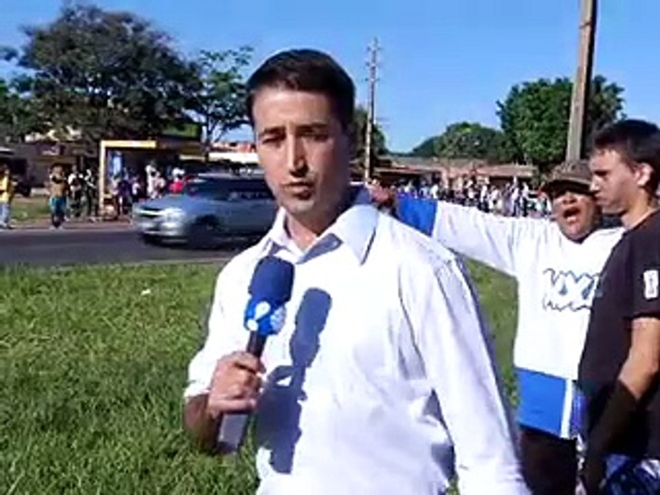 Jornal local: manifestação br 020