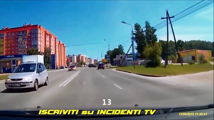 INCIDENTI STRADALI in RUSSIA №7 HD 2015 CAR CRASH 2015