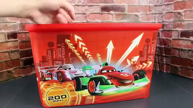 Metallic Dragon Lightning Mcqueen CARS TOON 5 Diecast Mater's Tall Tales Disney Toys Dr. Mater Mask