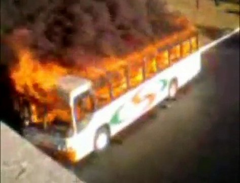 Ônibus incendiado lapada