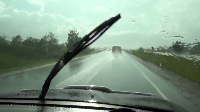 Красивая погода, дождь и солнце, радуга!