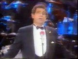 Placido Domingo sings Wien, Wien, nur du allein