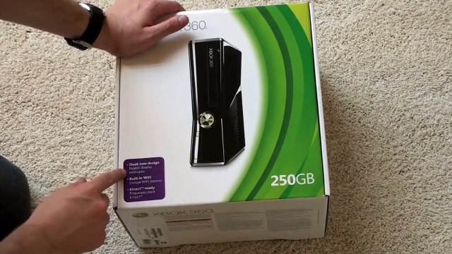 Xbox 360 Slim Unboxing