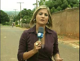 Jornal Local - Menina enforcada