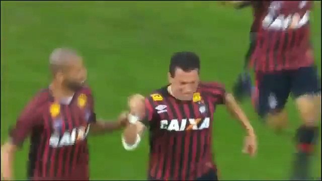 Atletico-PR 2-1 Sao Paulo ~ [Brasileirao] - 01.07.2015 - Golos & Resumo