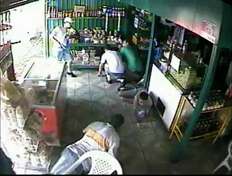 Jornal local: Assalto Pamonharia