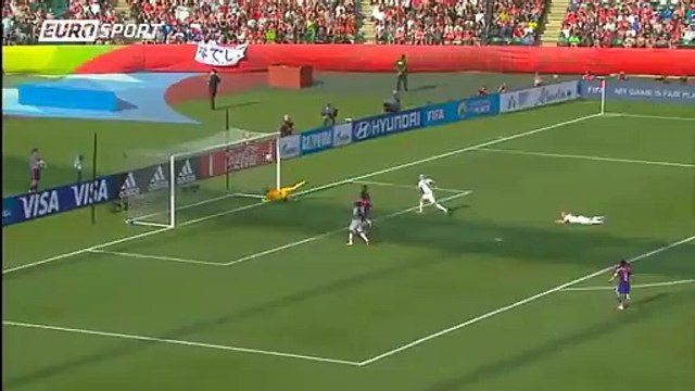 Japonya - İngiltere maçında İngilizler son dakikada gelen kendi kalesine golle yıkıldı