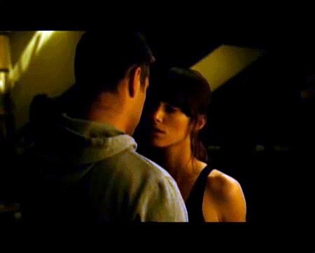Colin Farrell and Keira Knightley kiss scene / London Boulevard