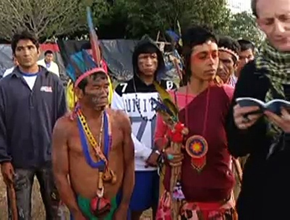 Jornal local: Retirada indios