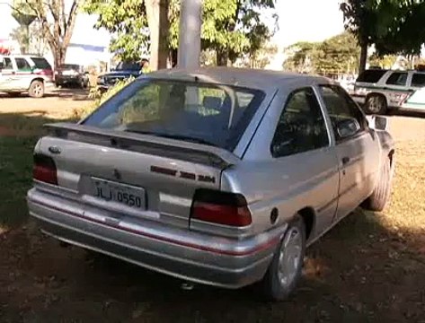 Jornal local: Quadrilha carros
