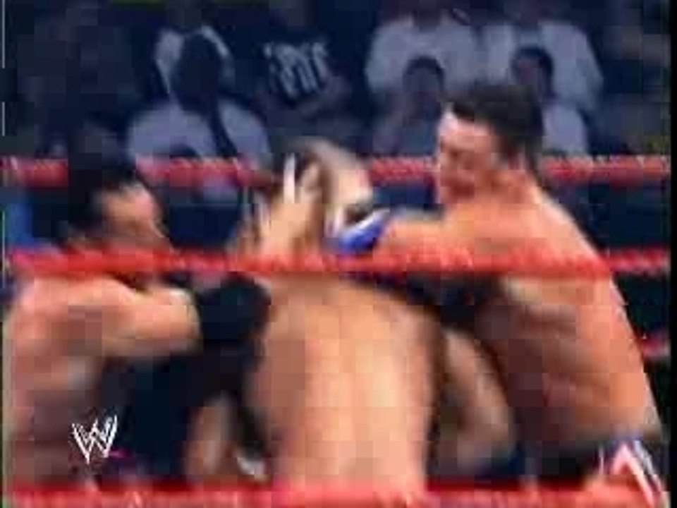 [WWE - Titantron] La Resistance