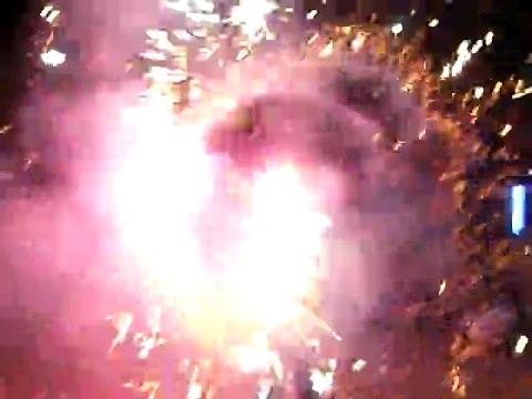 Feu d’artifice Bolas pour les 3ans de Poï AD+