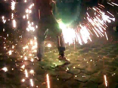 Feu d’artifice de Bolas pour les 3ans de Poï AD+
