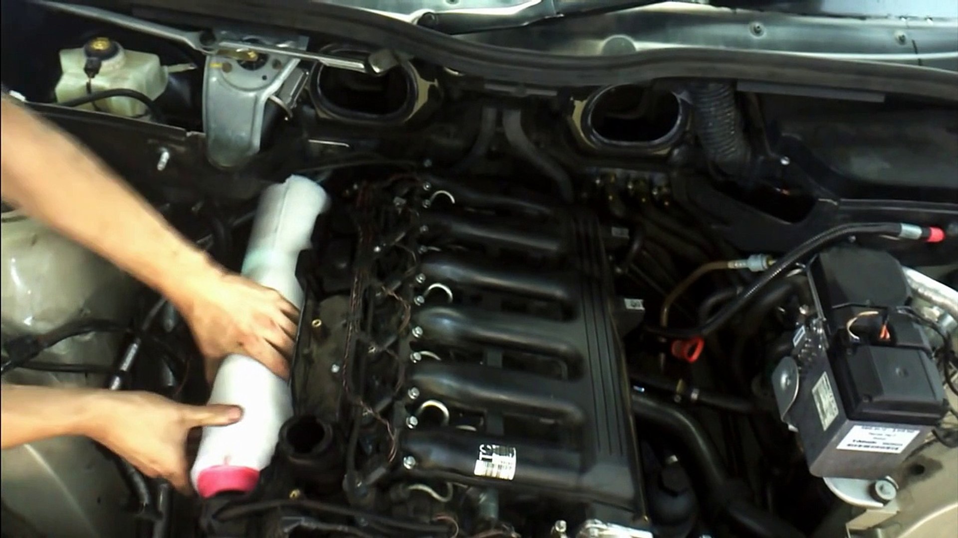 BMW X5 E53 Air Filter & PCV Replacement How to DIY: BMTroubleU - video  Dailymotion