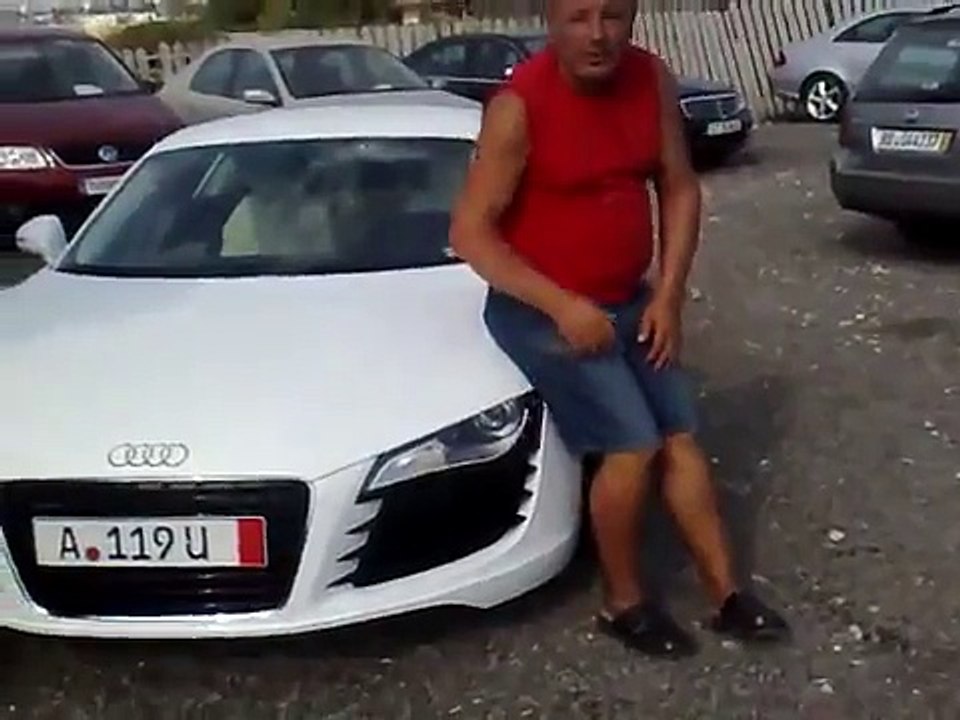 ROMANII CU AUDI R8