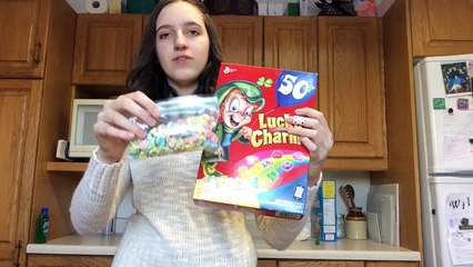 St. Patrick's Day Rice Krispies - Let's Try It! | Clementine Kohl