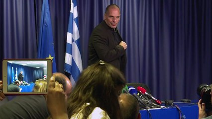 Ministro de Finanzas griego dejará cargo si gana el “sí”