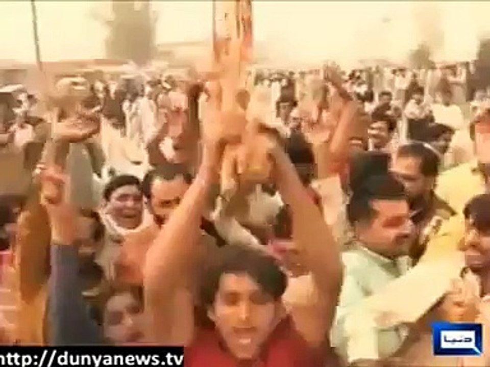 This Happens only in Pakistan (Just Pathetic)