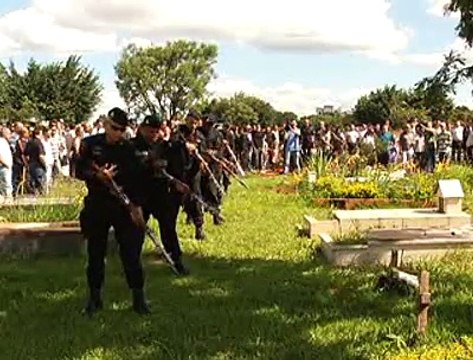 Jornal Local: enterro PM