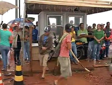 Jornal local: Derrubada Lago Sul