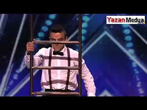 Azeri Yarışmacı, Jürinin Aklını Başından Aldı