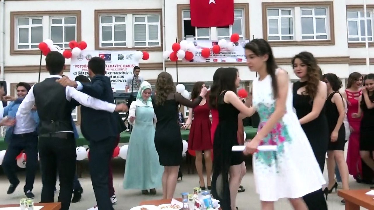 33 Taşova Sağlık Meslek Lisesi 2015 Mezuniyet Töreni